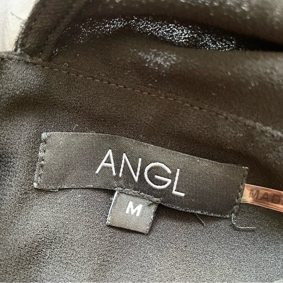 Deep V Black Romper - Picture 2 of 6